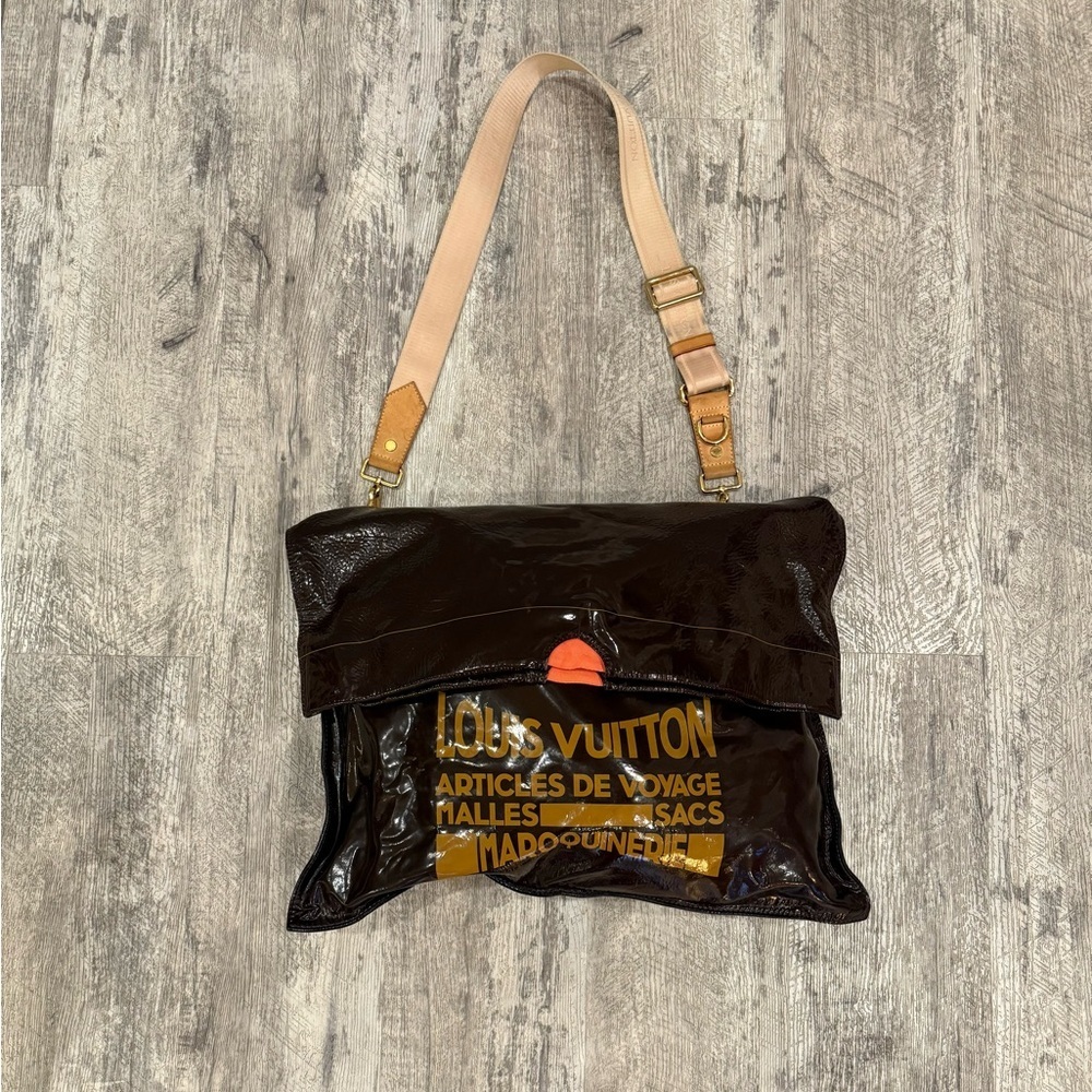 Louis Vuitton *RARE* Raindrop Besase Bag - Picture 2 of 14